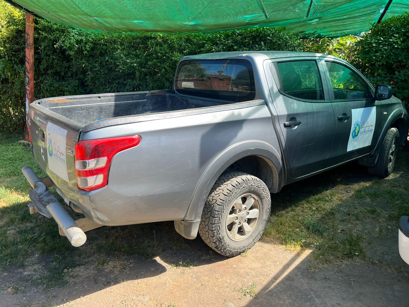 Mitsubishi L200 2.4L T 4x4
